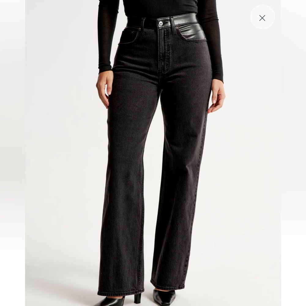 Abercrombie Curve Love 90s relaxed Denim and Leather jeans size 35